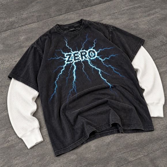 Zero Other - Vintage VTG Y2K 2000s 00s Zero Lightning Graphic Black T-Shirt Tee
